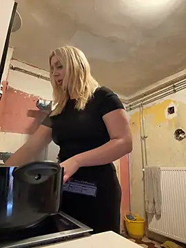 hotamanda01 online show from February 2026 08:28:01 PM