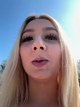 hotamanda01 online show from February 2026 12:49:02 PM