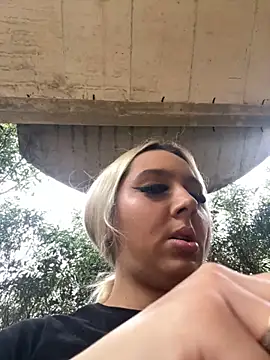 hotamanda01 online show from December 2025 12:48:01 PM