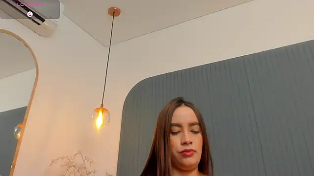 Snapshot of KiimCollins chatting on March 2025 06:19:02 PM KiimCollins online show from March 2025 06:19:02 PM