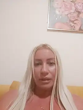 Snapshot of visnjica chatting on September 2025 09:15:01 PM visnjica online show from September 2025 09:15:01 PM