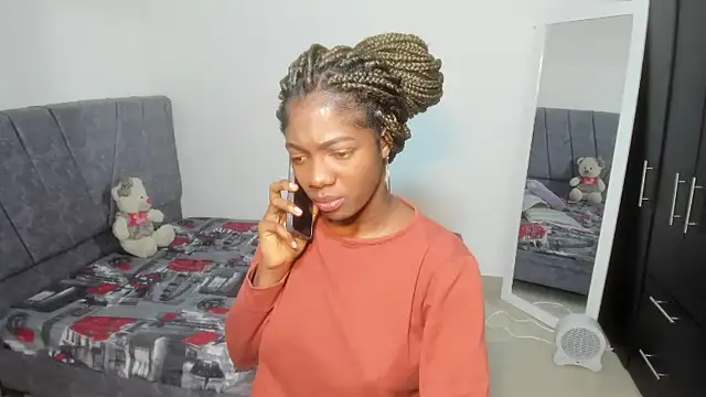 enyelsalas2 online show from November 2025 01:52:02 AM