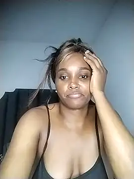 moree Queen online show from February 2025 10:00:02 PM