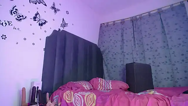 moree Queen online show from March 2025 10:05:01 PM