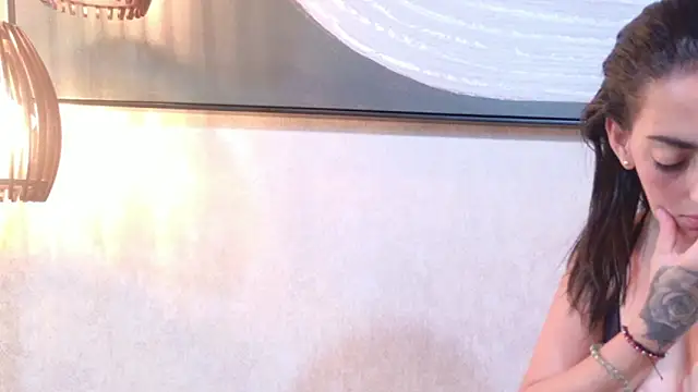 lissa palmer online show from November 2025 03:32:01 AM