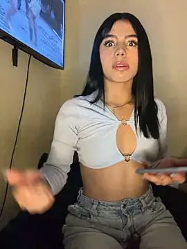 Laura-Khalifa online show from February 2026 06:44:01 AM