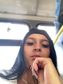 Dulce  Boyd online show from December 2025 01:32:01 PM