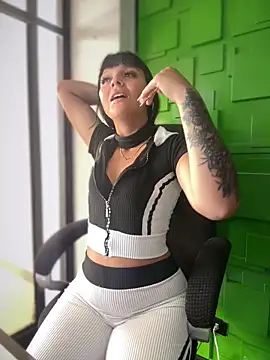 Dulce  Boyd online show from October 2025 01:56:02 PM