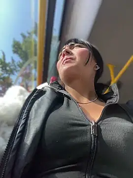 Dulce  Boyd online show from December 2025 01:06:02 PM