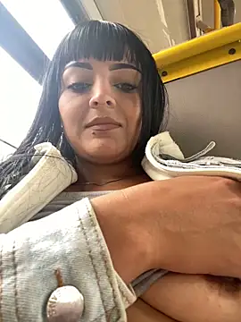 Dulce  Boyd online show from February 2025 01:32:02 PM