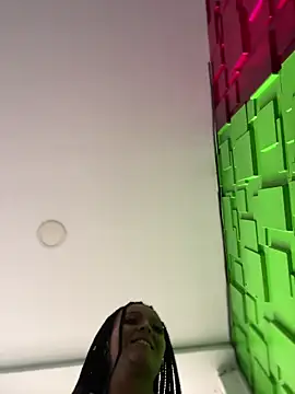 Dulce  Boyd online show from February 2026 02:39:02 PM