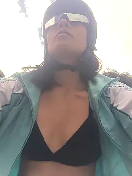 salome stockman s online show from February 2026 02:41:01 PM