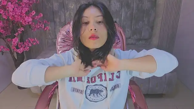 salome stockman s online show from February 2026 12:48:02 PM