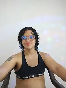 Diane blossom online show from October 2025 07:25:02 PM