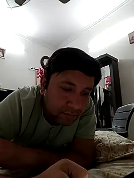 innocentboy1987 online show from March 2025 10:07:01 AM