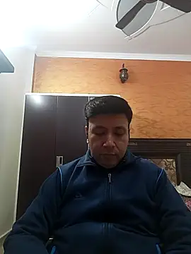 innocentboy1987 online show from November 2025 04:45:01 AM