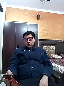 innocentboy1987 online show from February 2025 04:31:01 AM