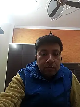 innocentboy1987 online show from November 2025 06:03:02 AM