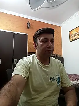 innocentboy1987 online show from September 2025 05:08:01 AM