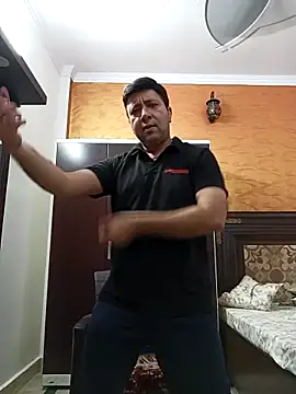 innocentboy1987 online show from October 2025 06:26:02 AM