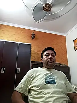 innocentboy1987 online show from October 2025 07:43:02 AM