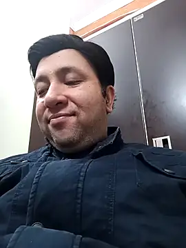 innocentboy1987 online show from February 2025 04:12:01 AM