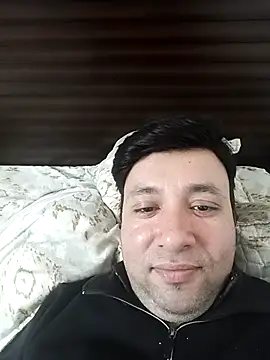 innocentboy1987 online show from February 2026 11:29:01 AM