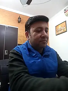 innocentboy1987 online show from February 2026 05:49:01 AM