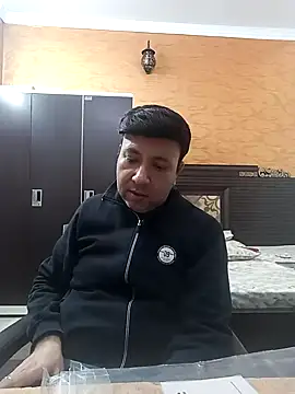 innocentboy1987 online show from February 2026 07:21:02 AM