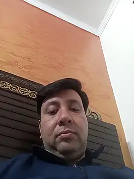 innocentboy1987 online show from February 2026 07:08:01 AM