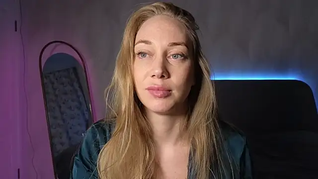 Engel 13 online show from October 2025 07:15:02 PM