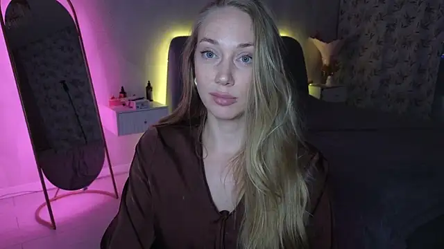 Engel 13 online show from November 2025 07:51:01 PM