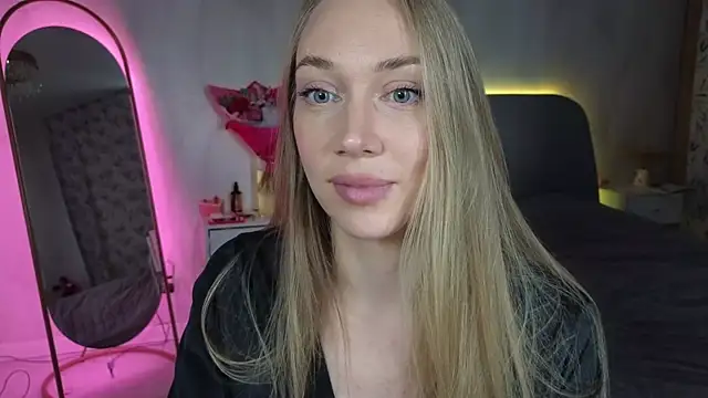 Engel 13 online show from October 2025 01:36:02 PM