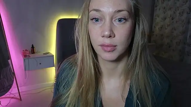 Engel 13 online show from October 2025 07:46:01 PM