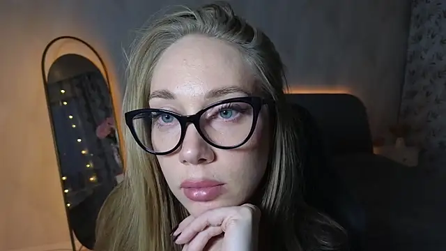 Engel 13 online show from December 2025 01:32:02 PM