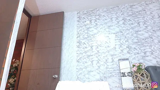 Snapshot of nicollesofia2 chatting on July 2026 04:13:02 AM nicollesofia2 online show from July 2026 04:13:02 AM