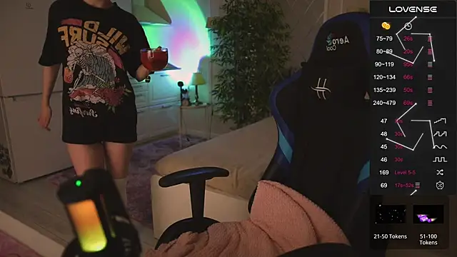 Snapshot of alexa_feels_ chatting on November 2025 03:56:02 PM alexa feels online show from November 2025 03:56:02 PM