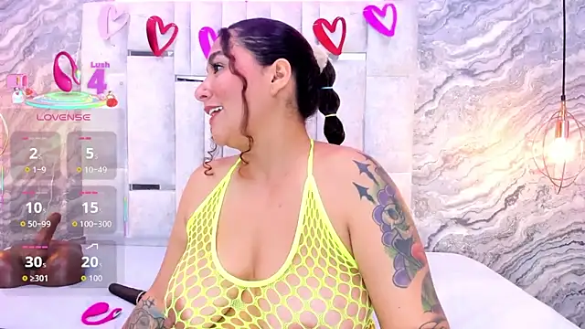 MelissaBloomm online show from April 2026 02:07:02 PM