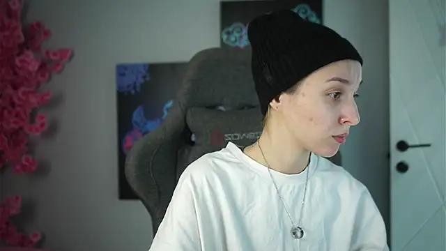 Snapshot of PhilippaAdamas chatting on October 2025 02:57:01 AM PhilippaAdamas online show from October 2025 02:57:01 AM