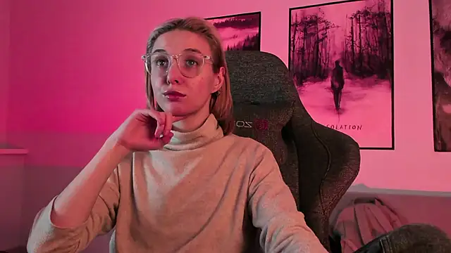 Snapshot of PhilippaAdamas chatting on February 2025 08:53:02 AM PhilippaAdamas online show from February 2025 08:53:02 AM