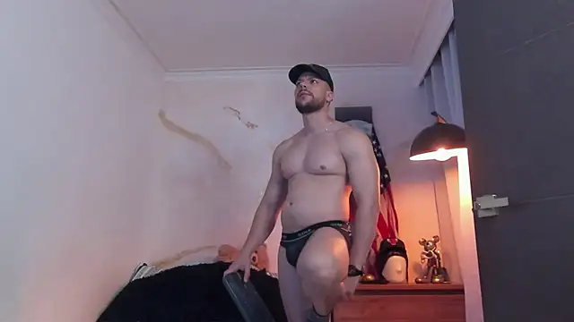 Snapshot of bakersboyssexys chatting on February 2026 02:39:02 AM bakersboyssexys online show from February 2026 02:39:02 AM