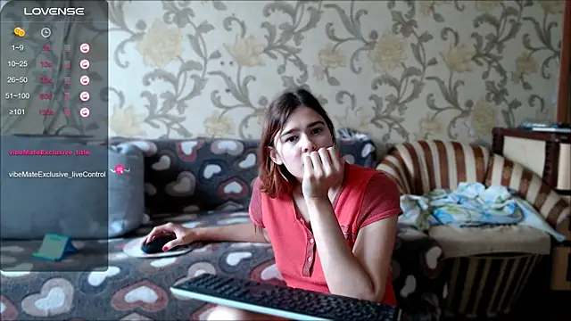 Snapshot of JennyStormy chatting on October 2025 08:00:01 AM JennyStormy online show from October 2025 08:00:01 AM
