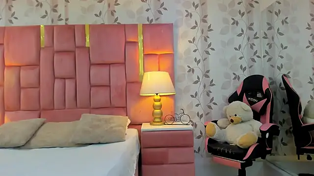 ArianaFranco online show from March 2026 01:22:01 PM