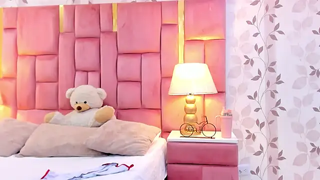 ArianaFranco online show from April 2026 01:58:02 PM