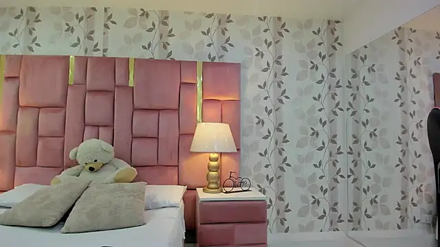 ArianaFranco online show from March 2026 12:56:01 PM