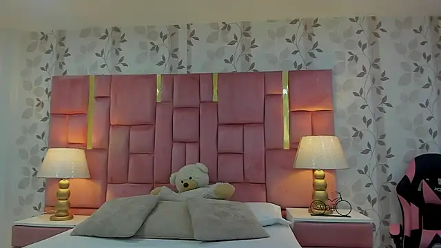 ArianaFranco online show from March 2026 12:47:01 PM