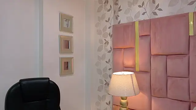 ArianaFranco online show from May 2026 01:21:01 PM