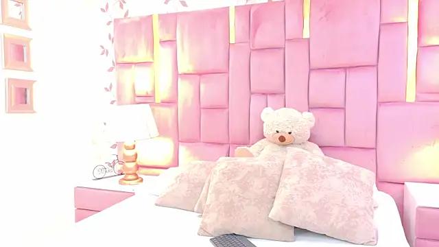 Snapshot of ArianaFranco chatting on June 2026 02:26:01 PM ArianaFranco online show from June 2026 02:26:01 PM