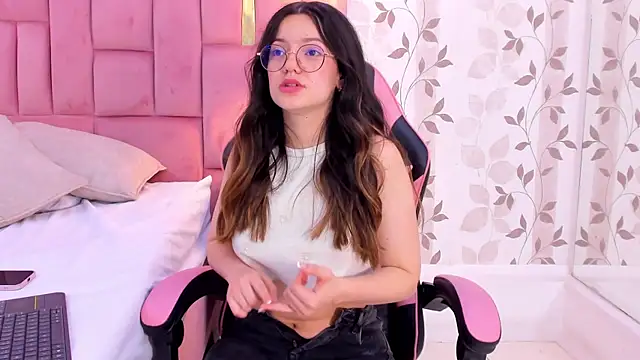 ArianaFranco online show from September 2025 05:19:02 PM
