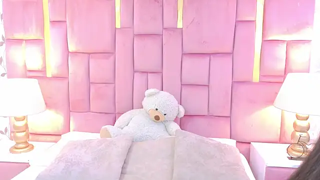 ArianaFranco online show from May 2026 01:18:01 PM